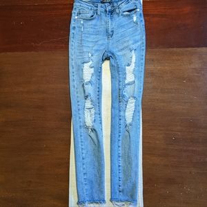 JUDY BLUE Destroyed Light Wash High Rise Skinny Jeans